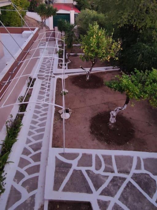 Penthouse Studio Next To The Sea Salamis Bagian luar foto